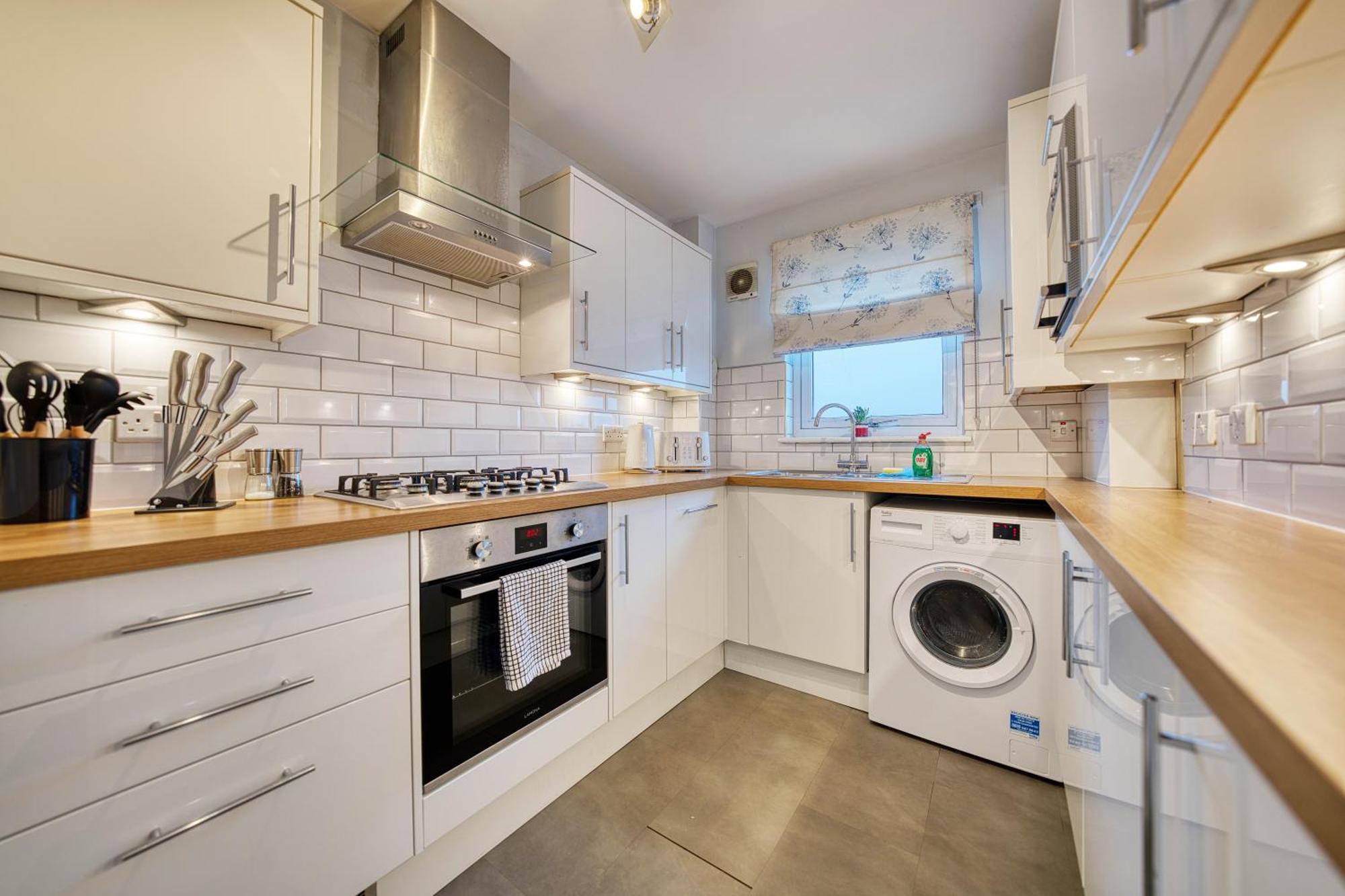 Modern 2 Bed Flat With Free Parking Apartment Glasgow Exterior photo
